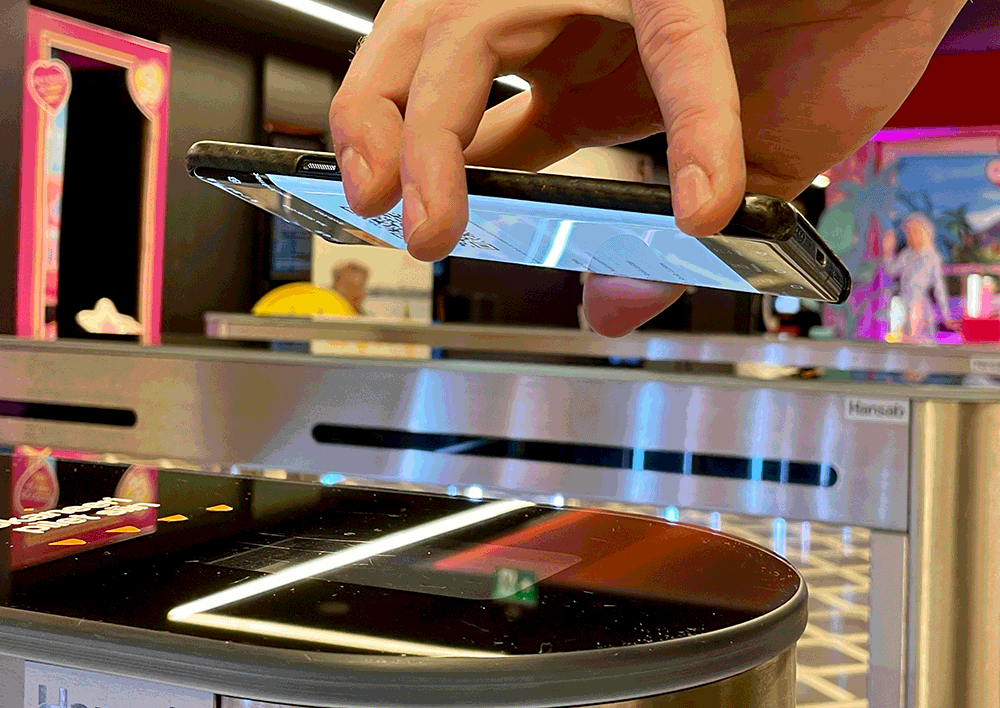 Electronic ticket validation